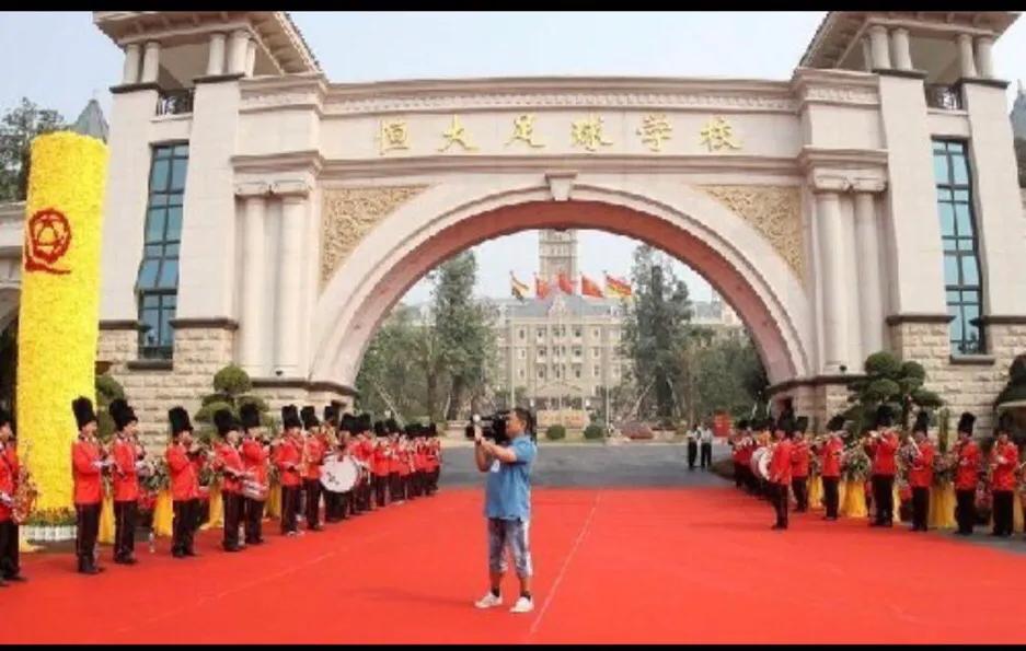 中国足球为何不学日本,中国足球为什么不放弃世界杯