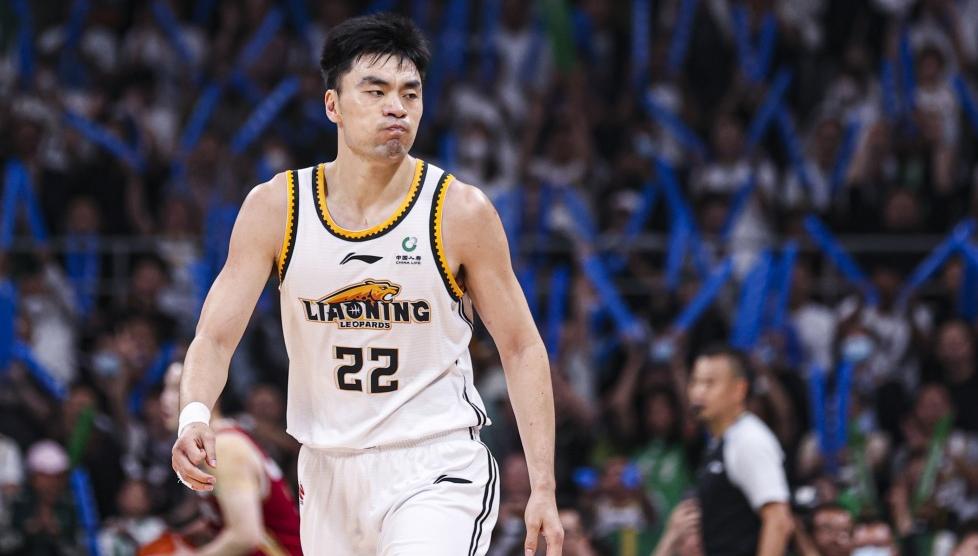 辽篮李晓旭真正身高,cba30岁以上的球员