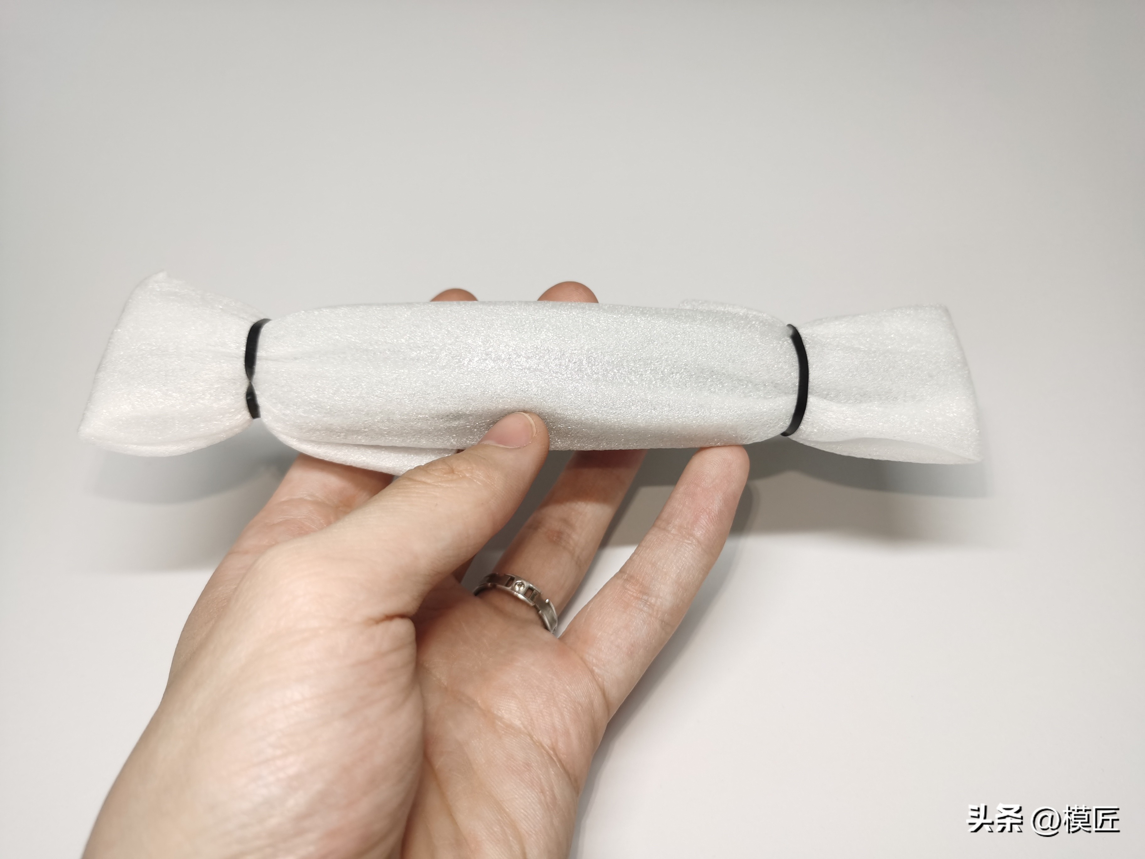 鹰翔1/700德国海军埃姆登号巡洋舰开盒测评