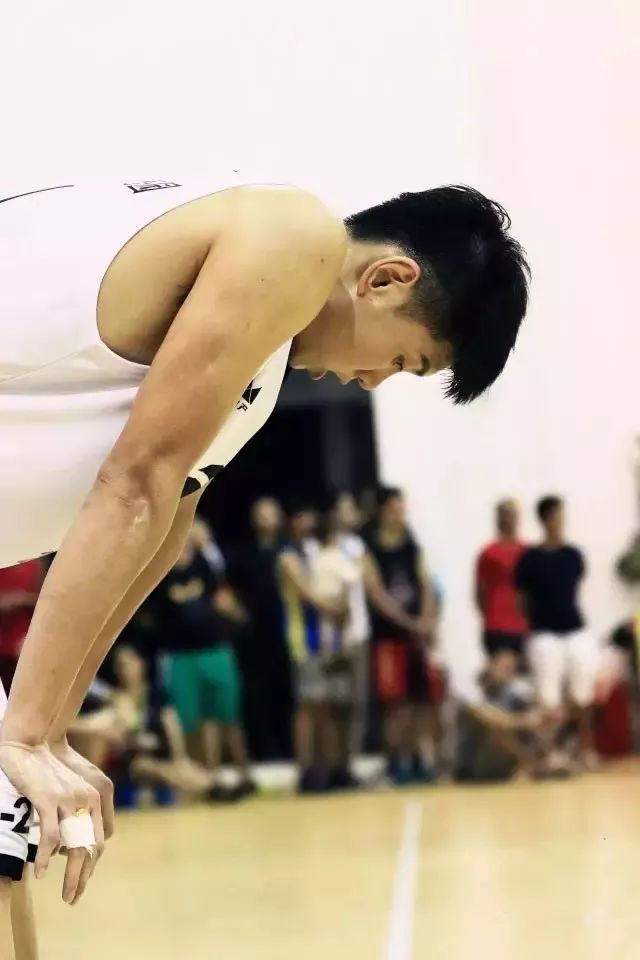 罗杰高光时刻,罗杰复活