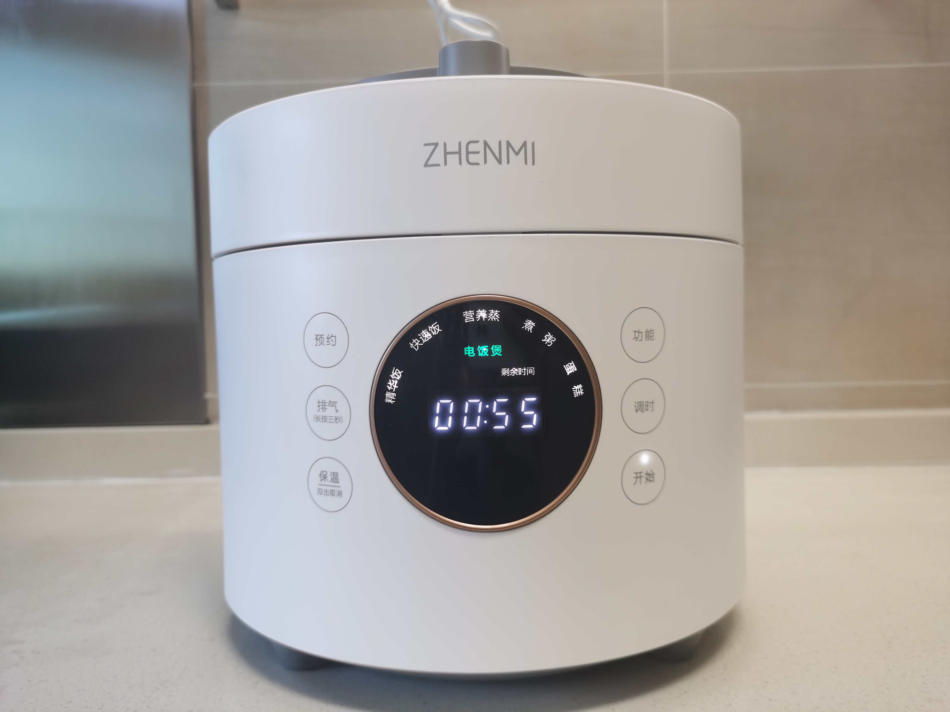 高压锅与电压力锅哪个更实用,高压锅和电高压锅哪个安全