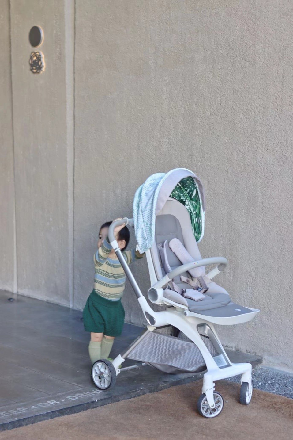 获得当代好设计奖的贝比驾到·灵珑婴儿推车到底怎么样？