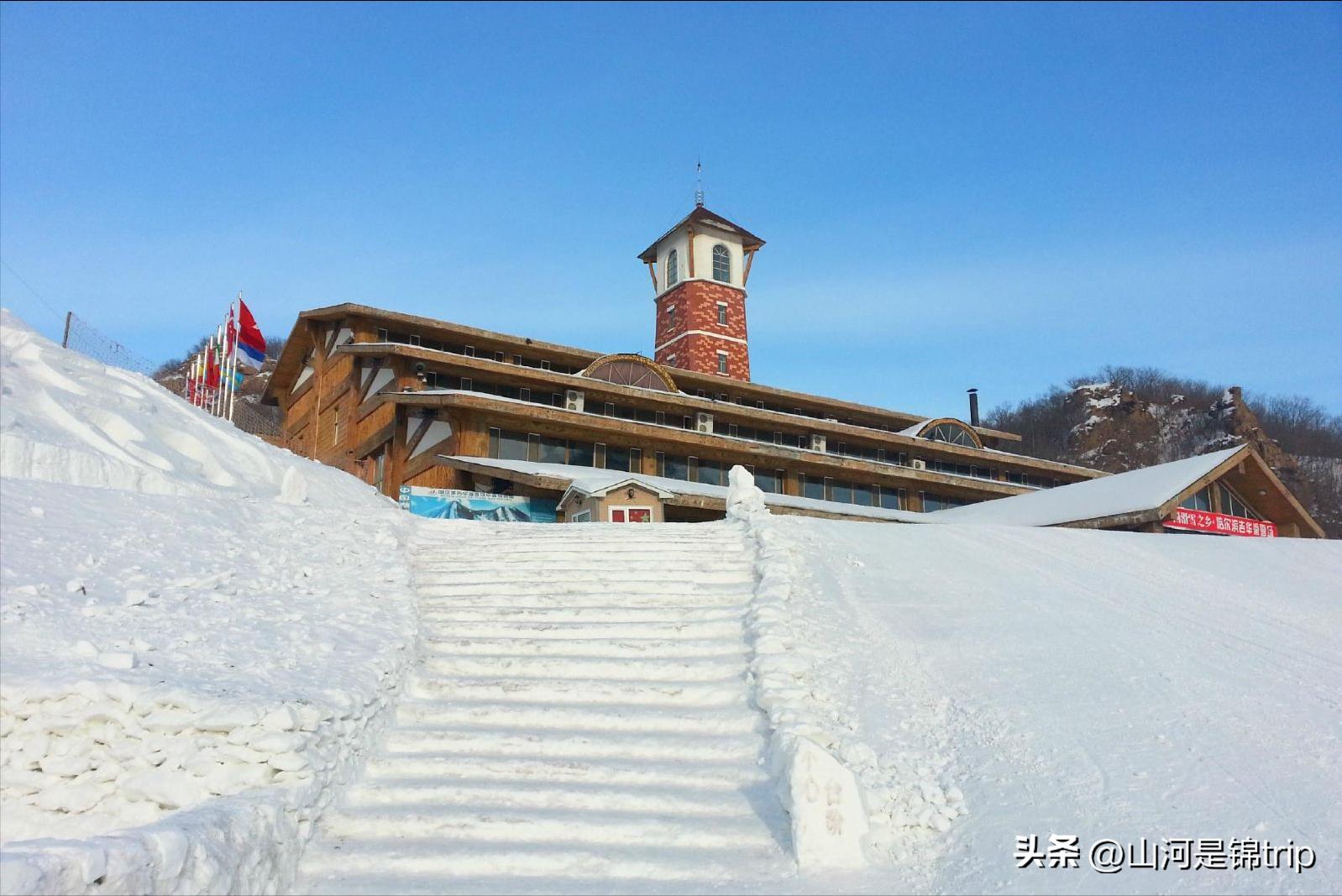 国内最值得去的六大滑雪场推荐,国内必去十大滑雪场滑雪场地