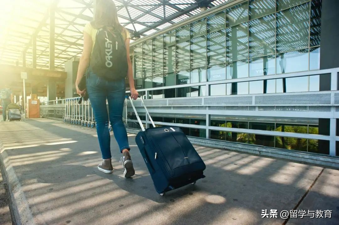 替人代收快递被判无期徒刑,代收快递会不会被处罚