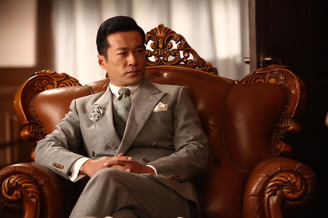 张志坚靳东王丽坤王志文,靳东王志文无间引热议