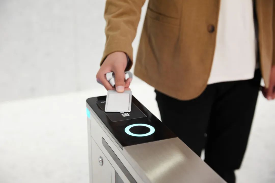 你几点下班英文怎么说,下班英文单词怎么说