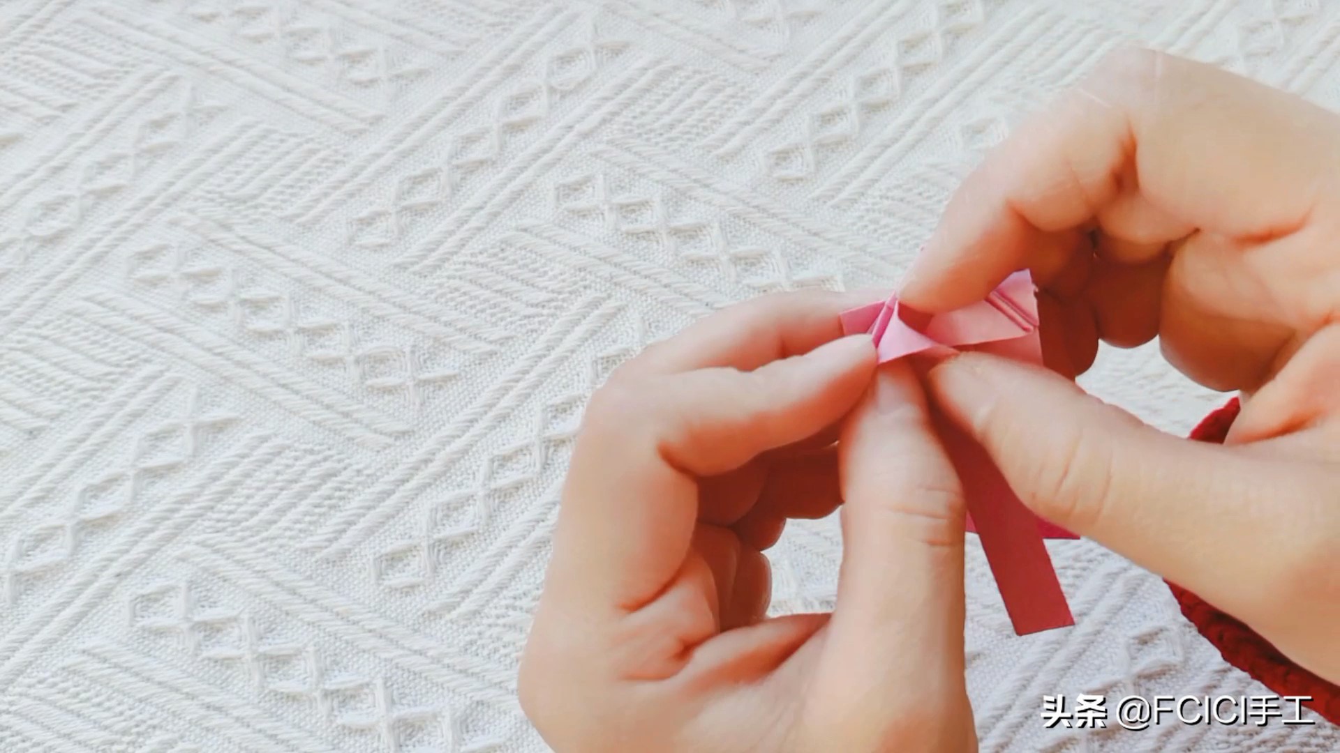 蝴蝶折纸戒指网红款,蝴蝶戒指折纸超简单教程