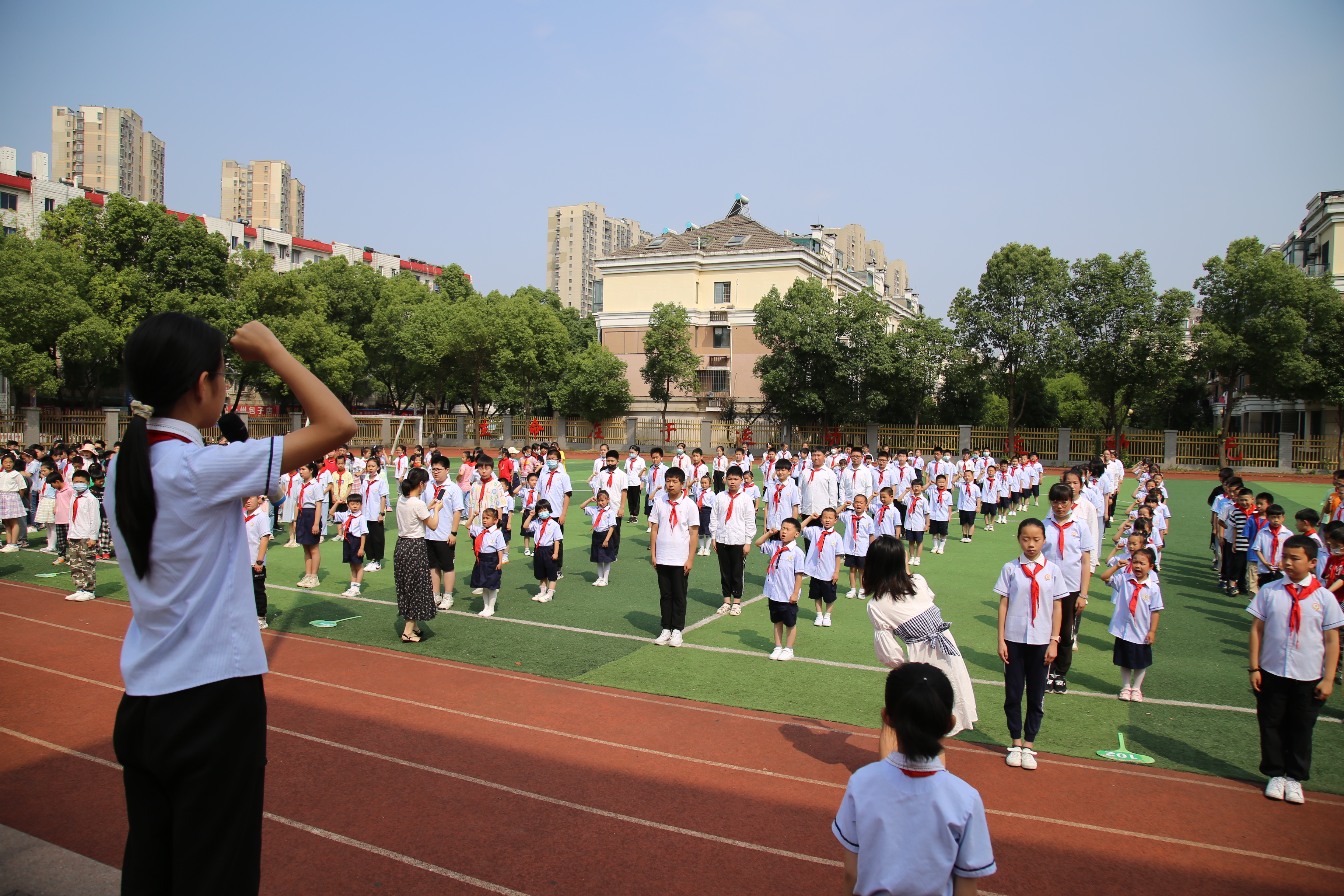 前进小学五育并举,东方红小学6+1实践活动
