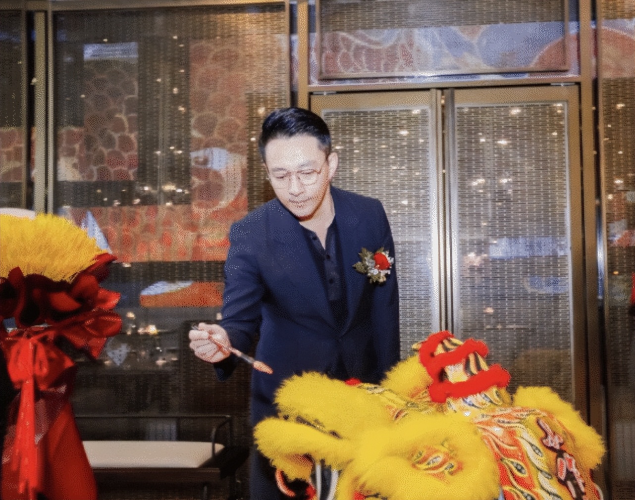 具俊晔将大s的名字纹在手臂上,大s具俊晔婚戒纹身