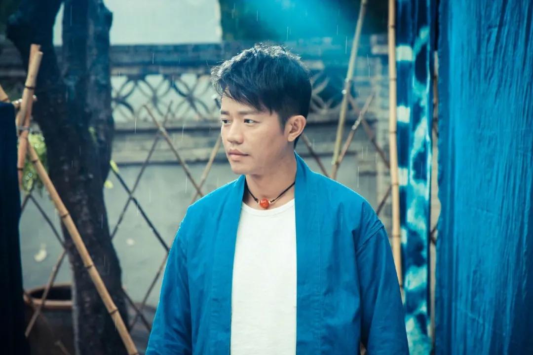 凤凰传奇这几年唱火的歌,凤凰传奇唱的歌到底有多好