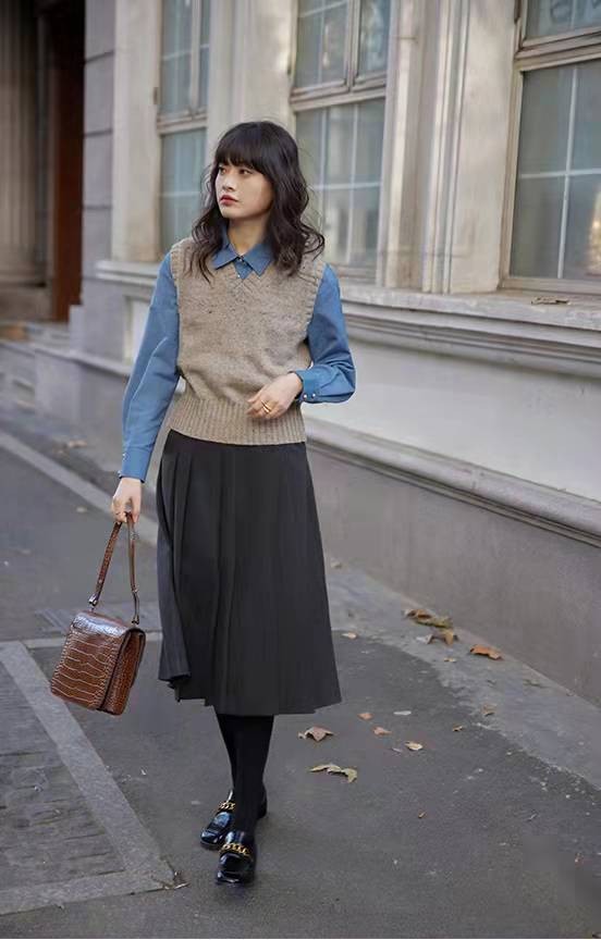 冬天马甲怎么穿搭才好看,马甲什么时候穿怎么搭配