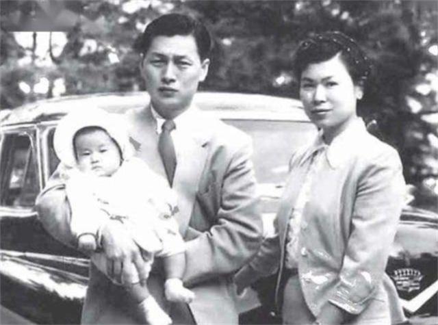 辛格浩：白手起家赚千亿，89岁还让26岁女星服务，95岁迎牢狱之灾