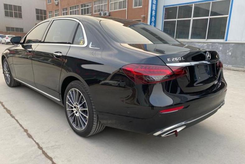 奔驰E级：从加价2万到降幅6.51万，30天卖了13560辆