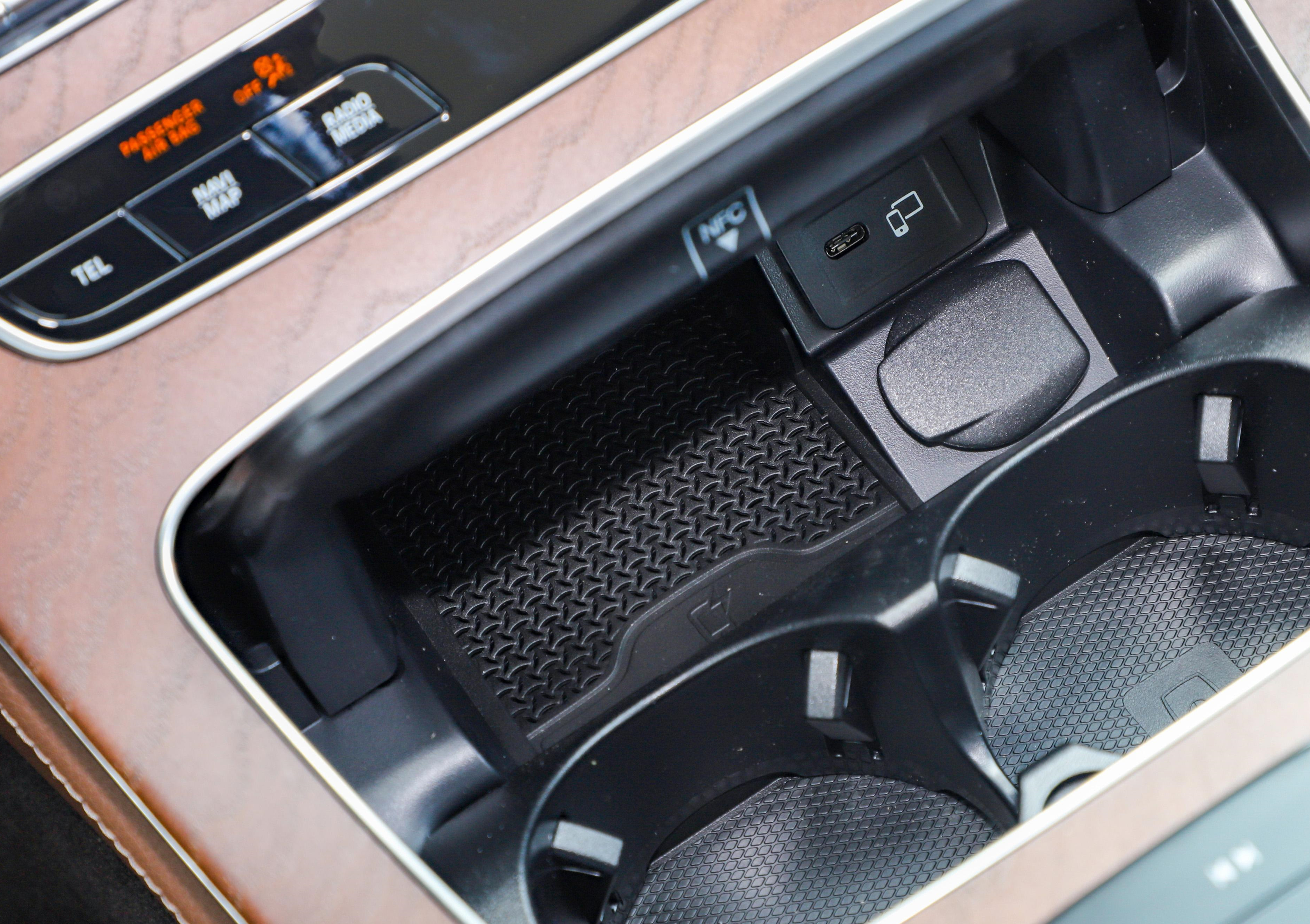 奔驰e级2024款高配和低配价格,奔驰e级2024款公布售价最低配落地