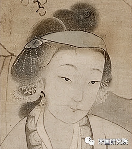 美目盼兮巧笑倩兮形容哪位佳人,美目盼兮的诗句