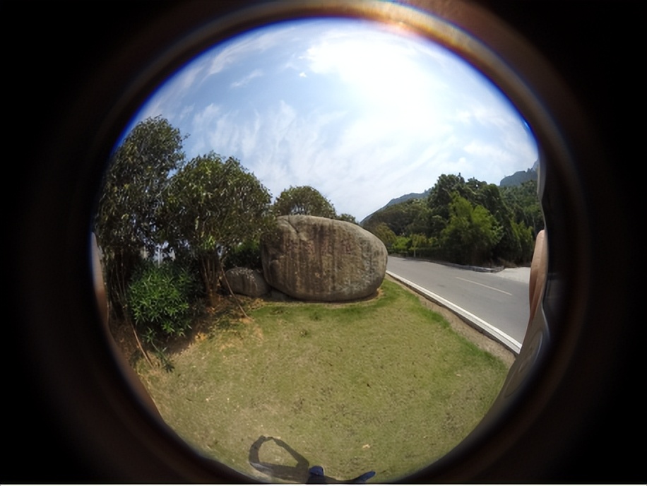 鱼眼镜头跟广角镜头有什么区别,什么是鱼眼镜头