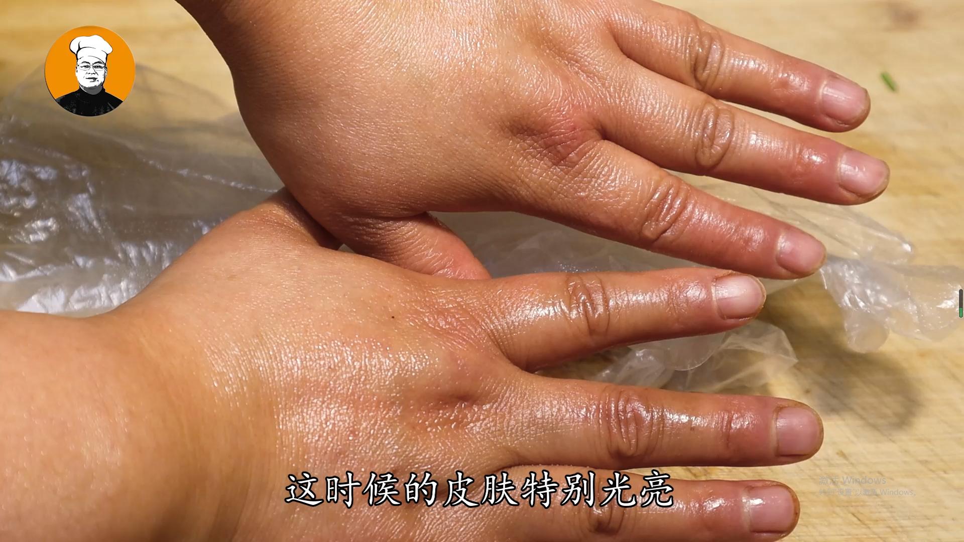 冬天手裂口脱皮擦什么最好,手脚粗糙干裂倒刺