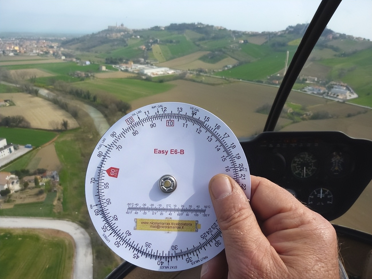 航线飞行员怎么加载不进去,航线上的飞行员是固定的吗