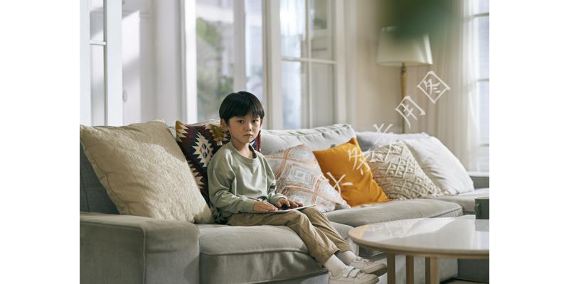 女子怀孕8个月被赶出家门,怀孕七个月被赶出家门