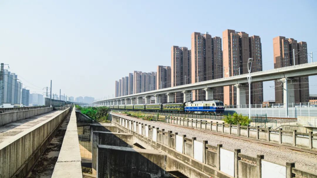 再见k歌翻唱,再见k歌伴奏