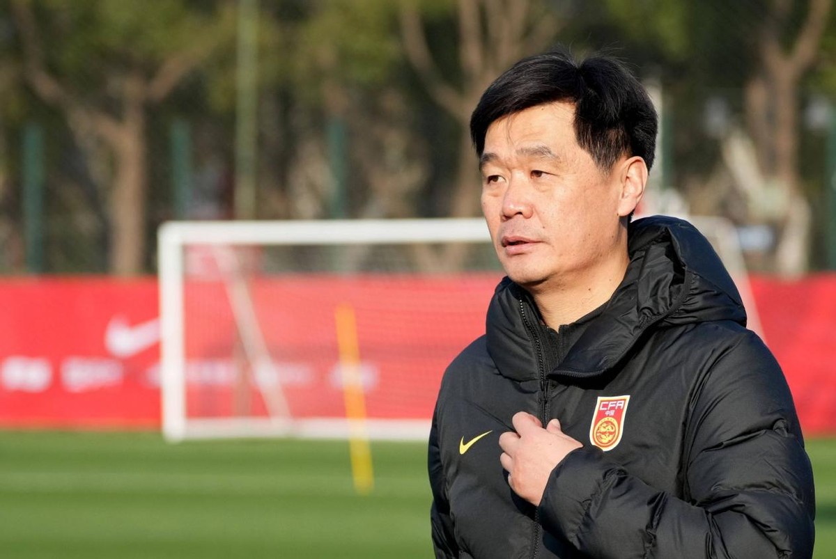 李霄鹏出任国足新主帅,李霄鹏说主教练难