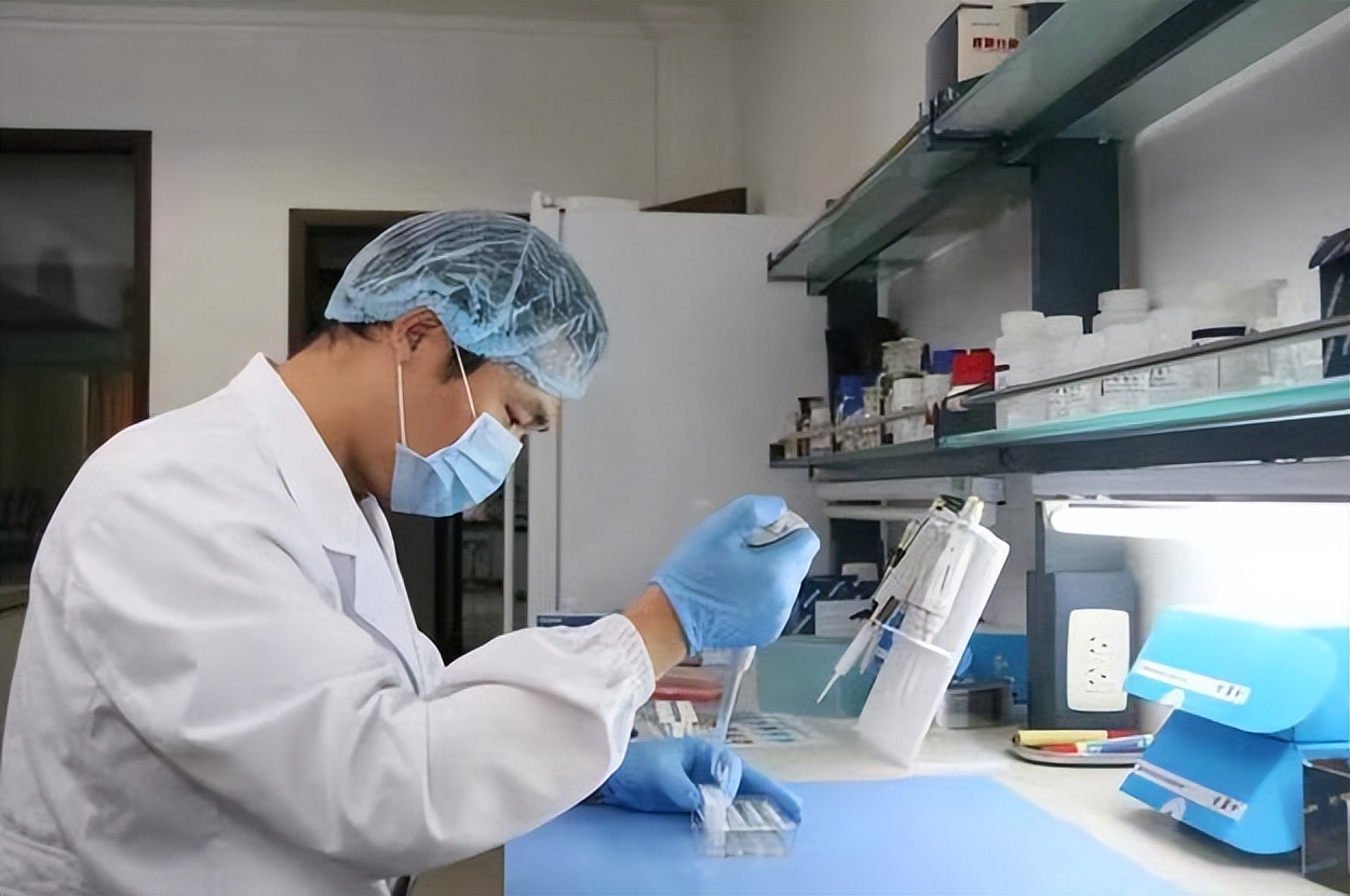 不做亲子鉴定，如何判断孩子是否亲生？利用3个特征在家就能解惑