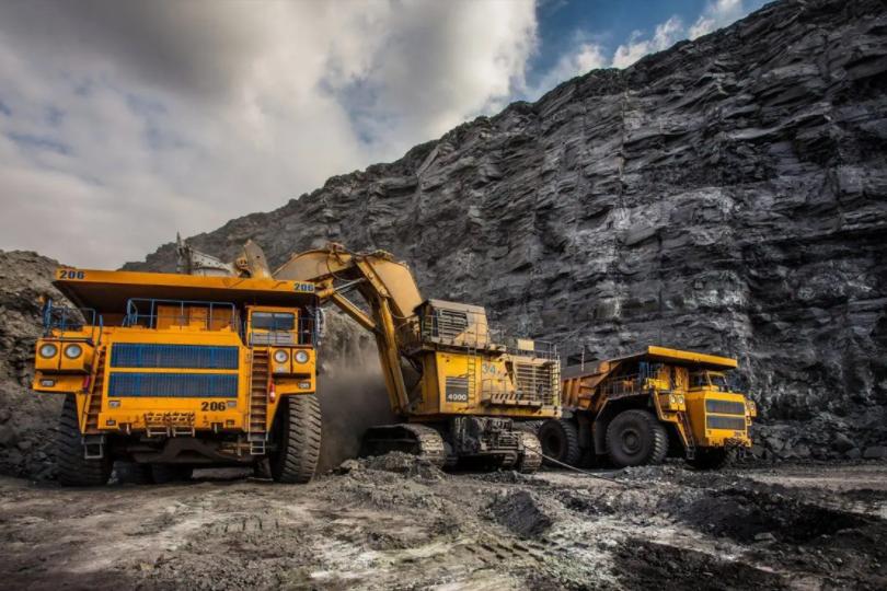 亚洲第一天坑是什么矿,亚洲第一坑煤矿图片