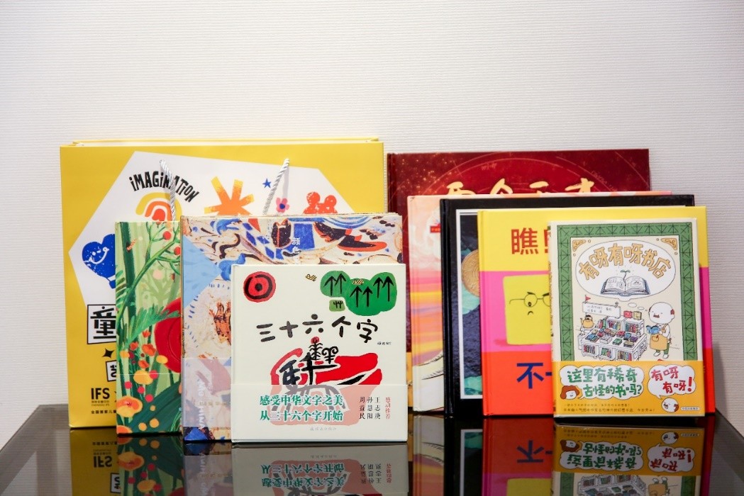 成都IFSXOK!Baby全国首家儿童快闪书店暨儿童超模大赛正式启幕！