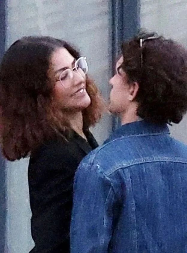 荷兰弟赞达亚恋情,荷兰弟示爱赞达亚