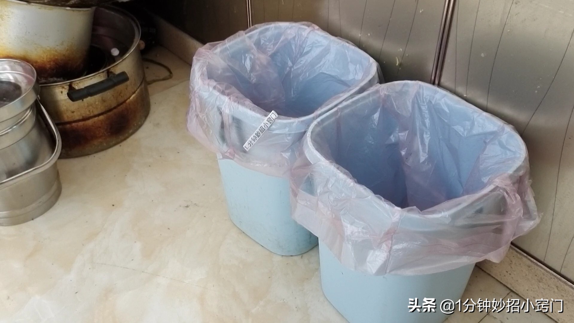 灭蚂蚁最有效的土方法消灭蚁巢,蜂箱灭蚂蚁最有效的土方法