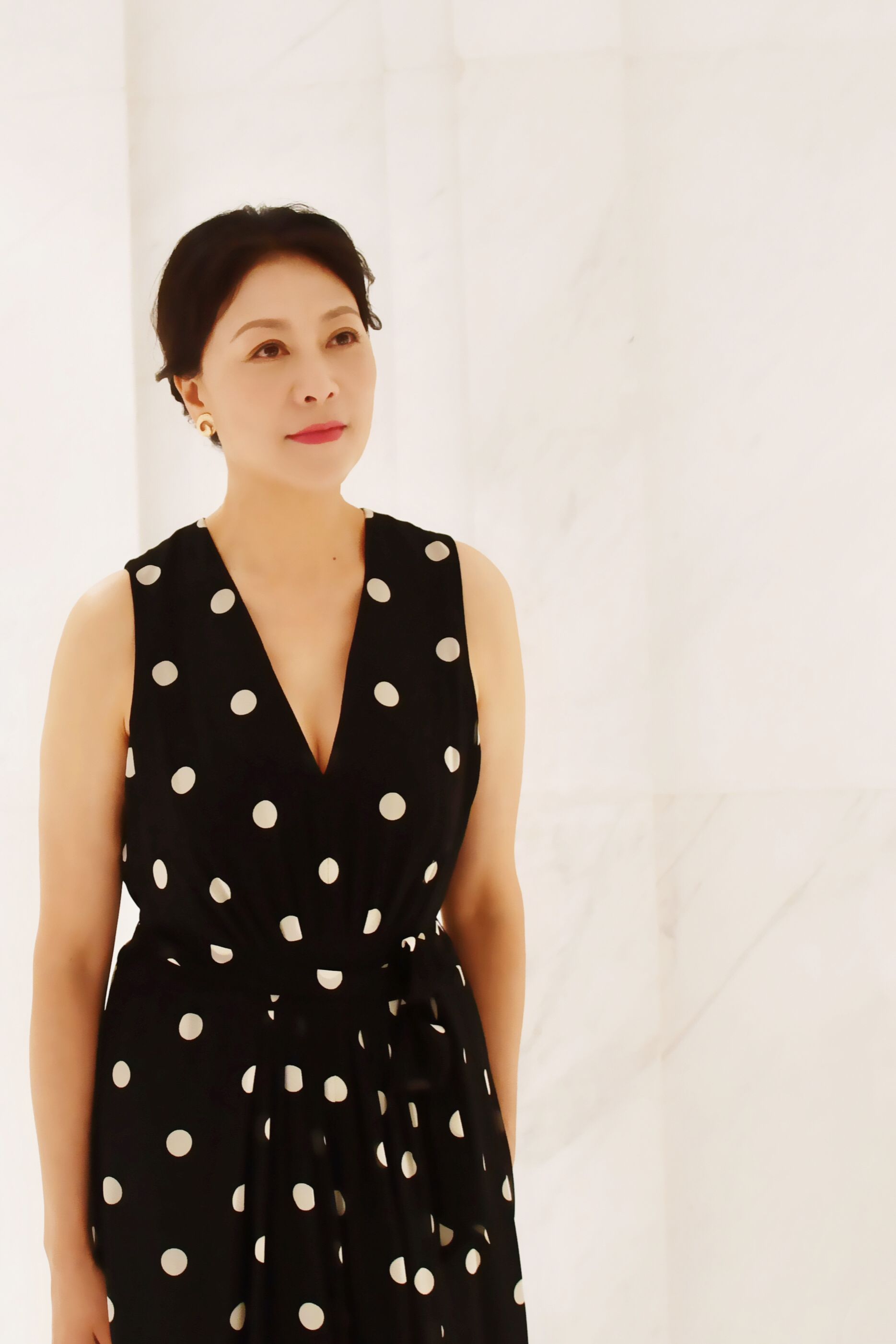 江珊爆料靳东,靳东李佳江珊合影照片