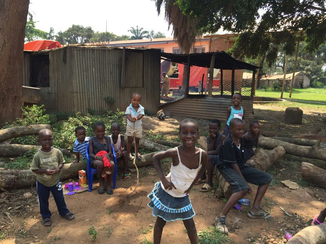 一个保民生不保经济的国家样本-乌干达