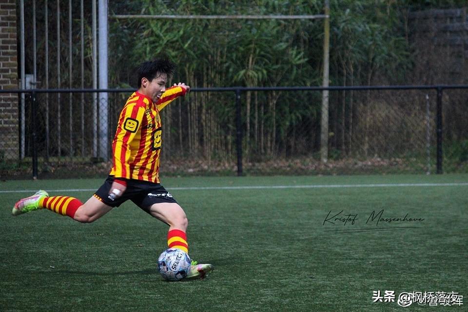 17岁中国小将闪耀澳网,18岁留洋新星4场独进三球