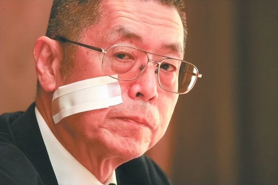 钢琴家刘诗昆：78岁娶女徒弟，81岁升级当爸爸，一家三口其乐融融