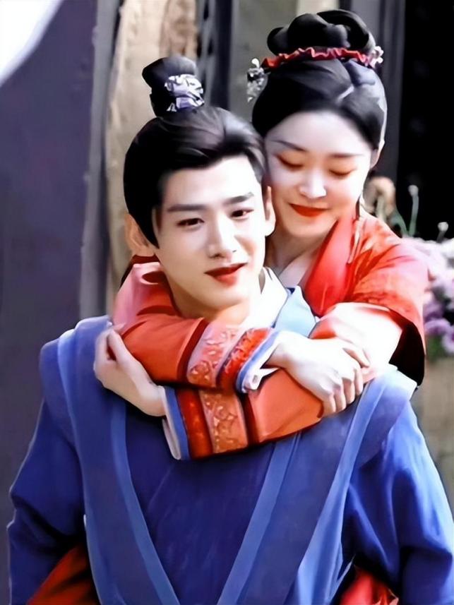 白敬亭直男事迹,白敬亭最优秀的几个女朋友