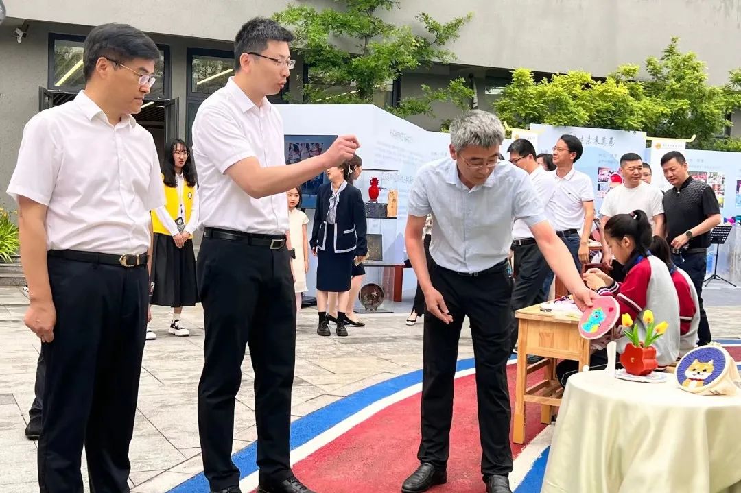 冶金工业园“沙洲教育”20年巡礼暨“劲沙洲”首届田径运动会开幕