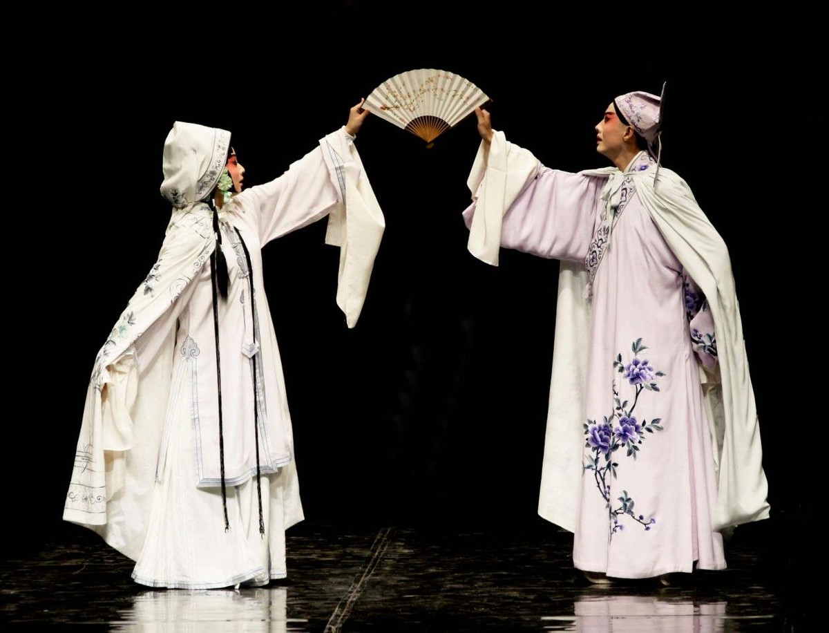 浠庡剴瀹剁殑绔嬪満鏉ョ湅涓轰粈涔堣绔嬪痉,浠庡簷鍙峰垎杈ㄦ槑鍚涘拰鏄忓悰