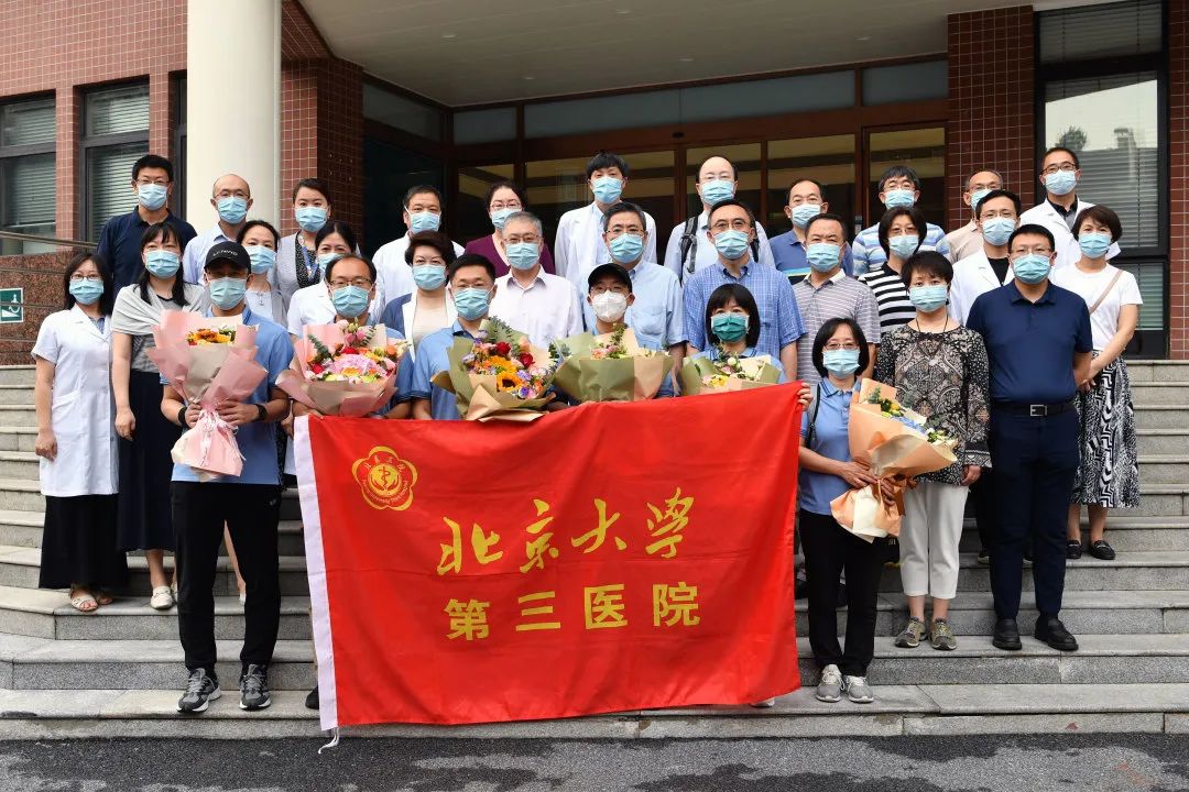 我走进西藏,我走进撒哈拉沙漠