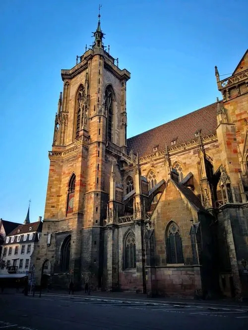 哥特式古建筑艺术之美,哥特式文化的特点