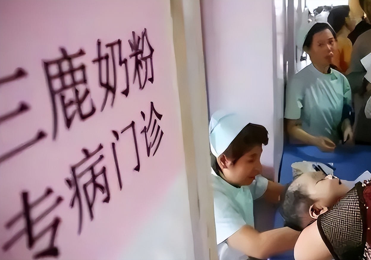 某品牌奶粉出现异物,某知名品牌奶粉疑是吃出异物