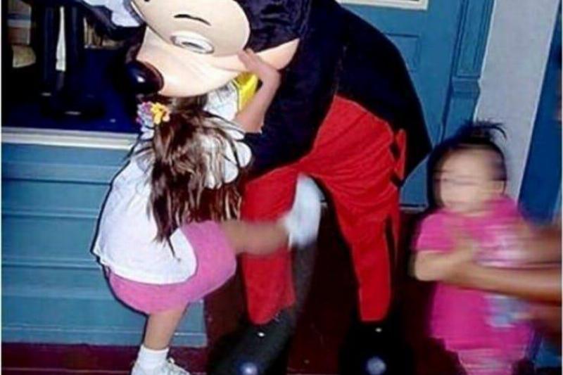 废弃迪士尼乐园吓人的照片,迪士尼乐园合拍照片