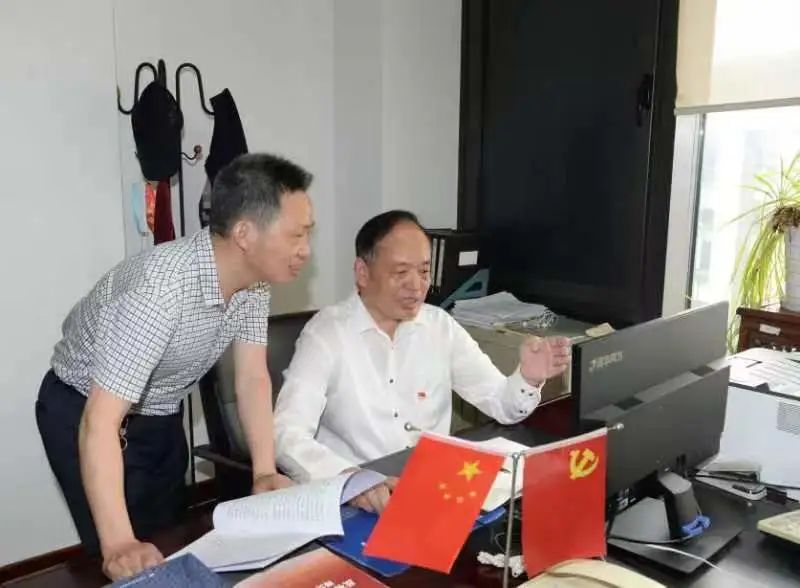 周保荣：“钢铁战士”奋力书写平安无锡新答卷