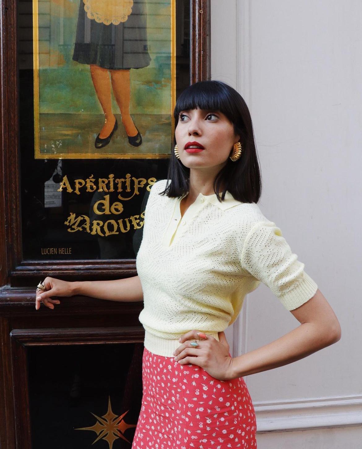 新款t恤时尚百搭减龄款,今年流行卫衣搭t恤