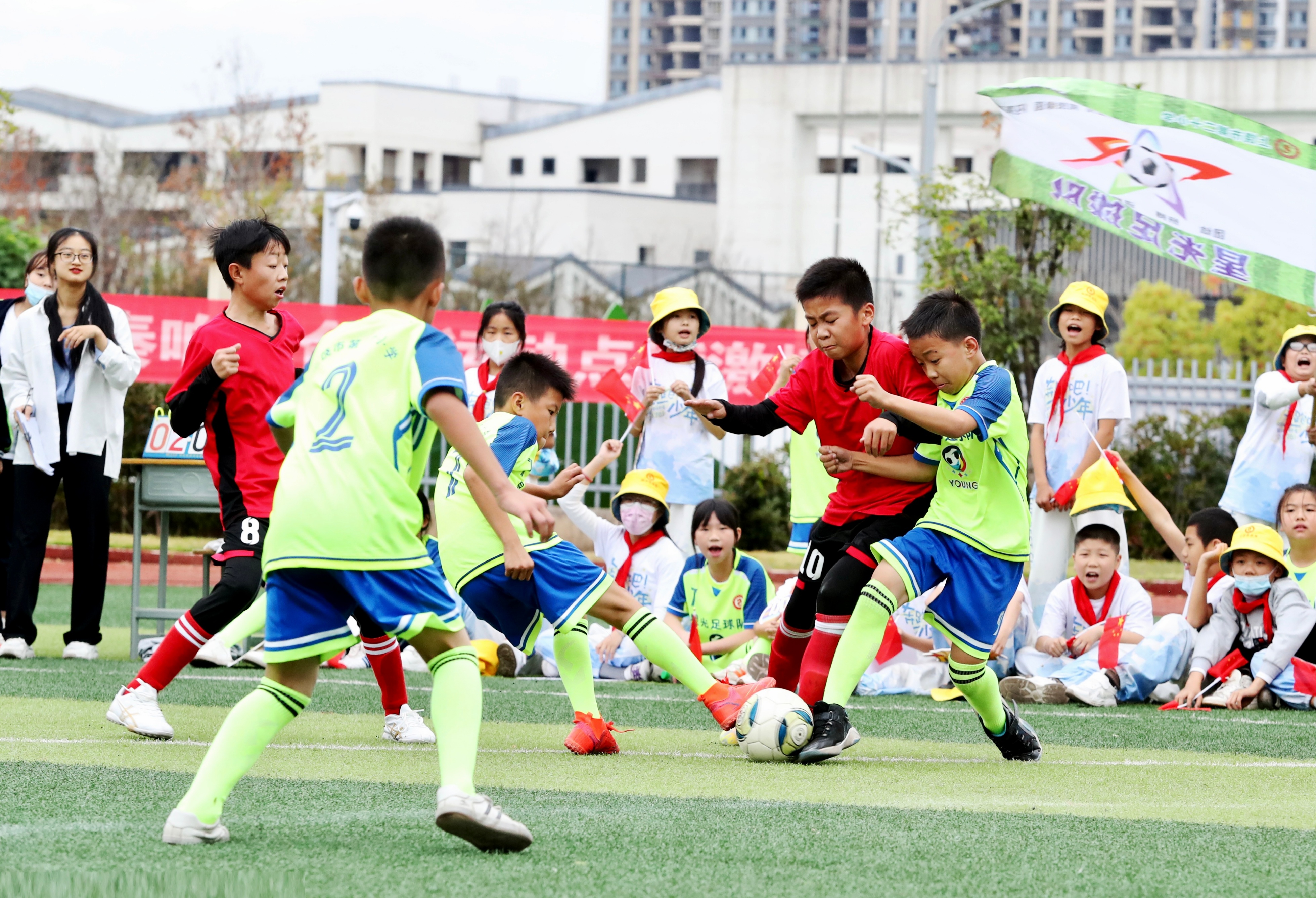 “放飞足球,点燃梦想”上饶市第二十小学举办第五届“跃石”足球节