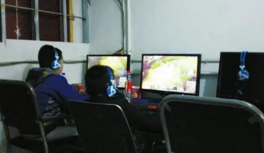 广东一15岁少年跟自己的婶子有染，事情败露后恼羞成怒，引发血案