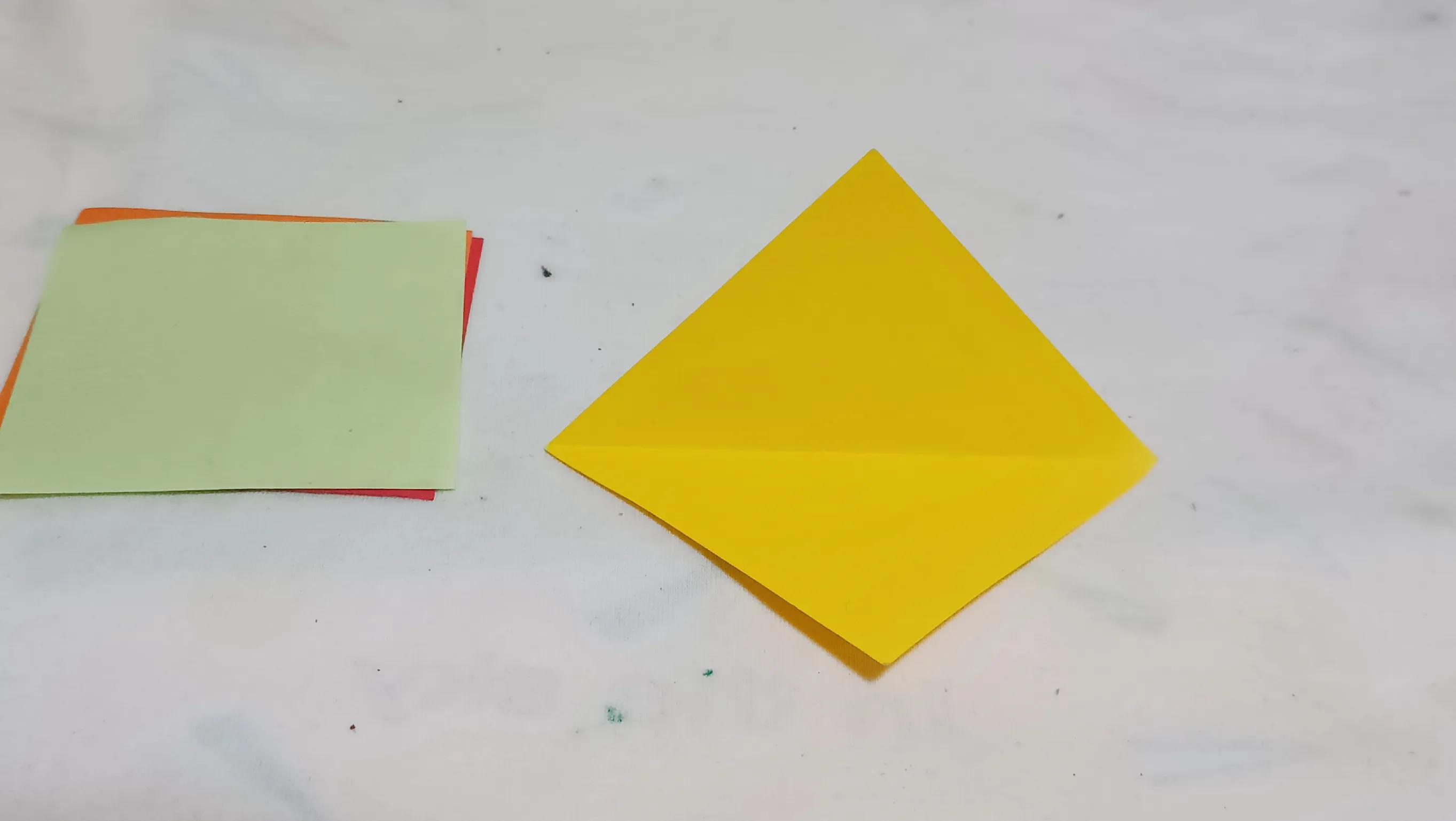 亲子手工折纸叶子,手工折纸幼儿园枫叶