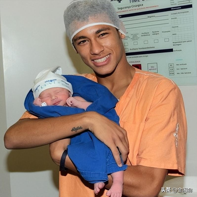 姆巴佩变性女友是真的假的,足坛第一球星姆巴佩