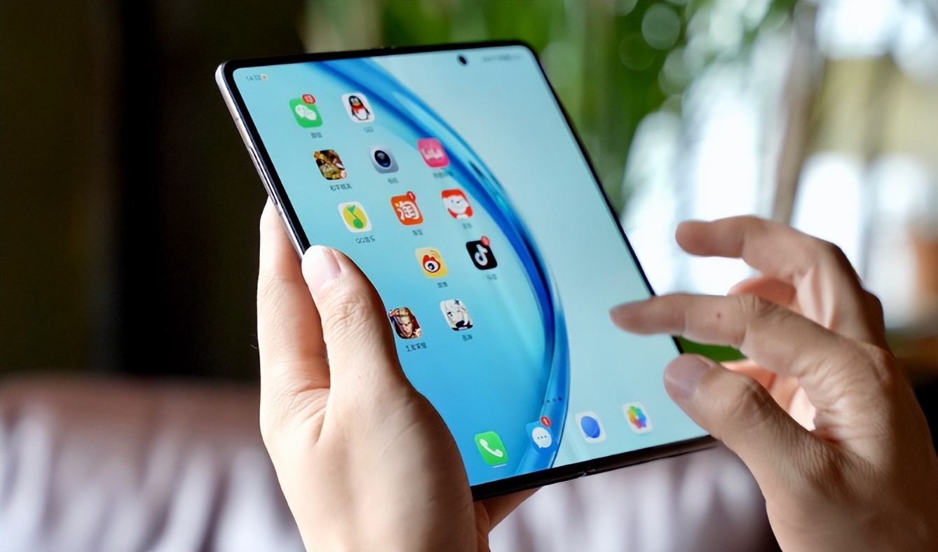 荣耀MagicV2值不值得入手？看完这篇千字好文，告诉你答案