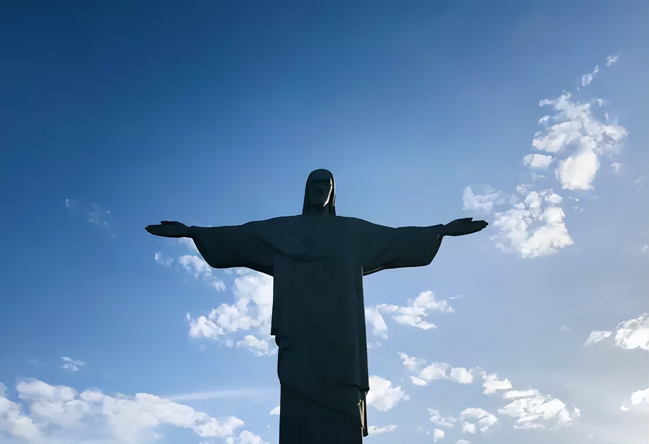 当上帝、足球和电竞都在里约