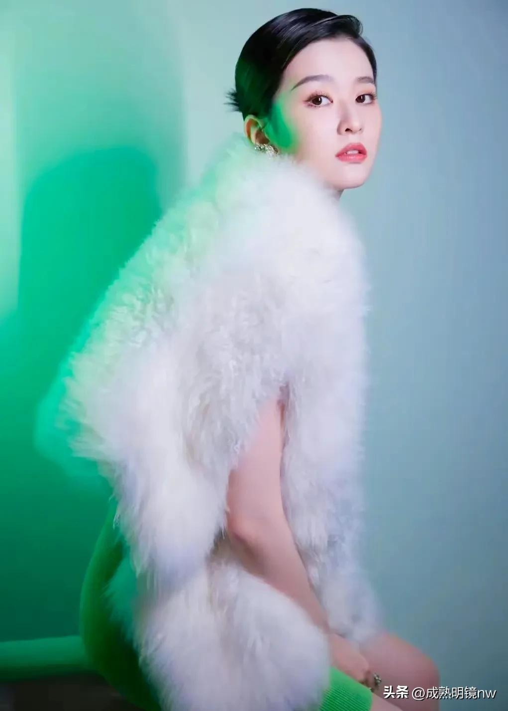 乔欣清新的写真照壁纸,乔欣古装写真照是什么